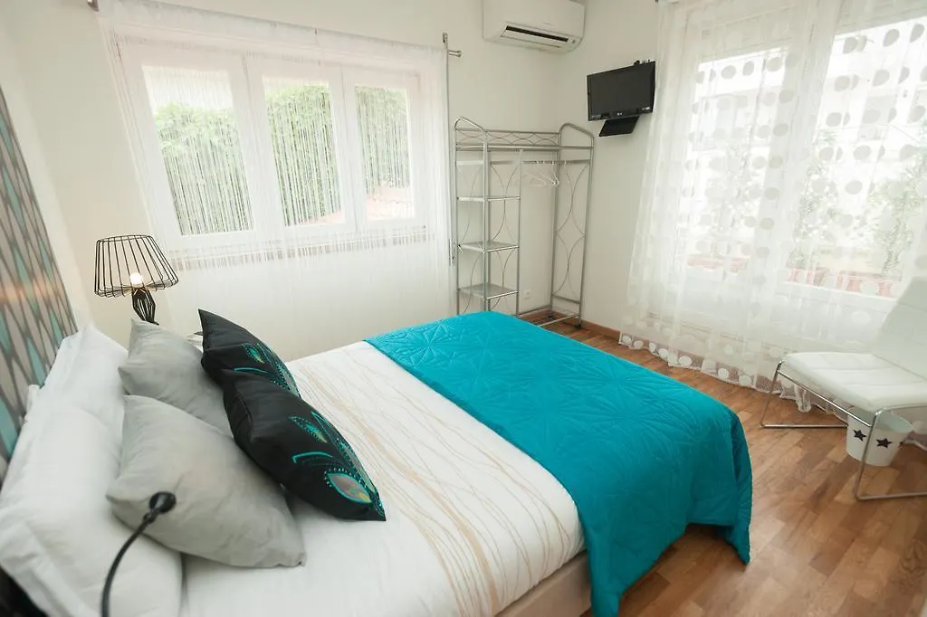 Bed & Breakfast Dolce Cascais Home