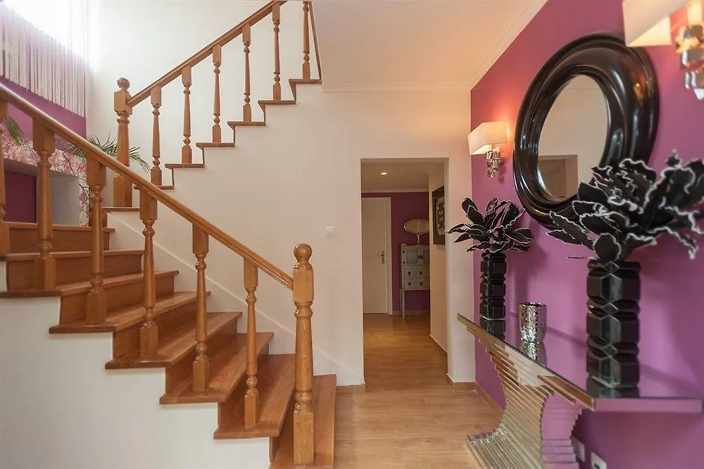 Bed & Breakfast Dolce Cascais Home